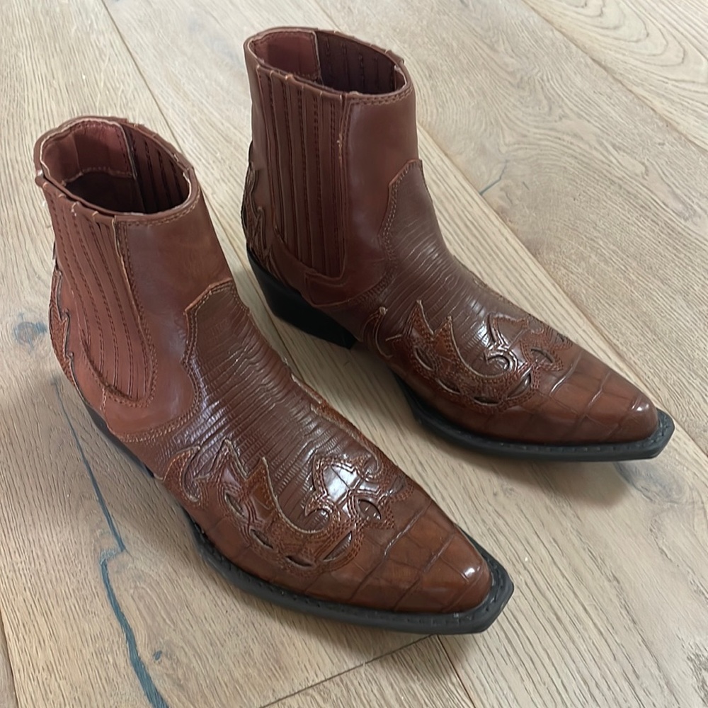 Coconuts by Matisse Booties! Faux leather